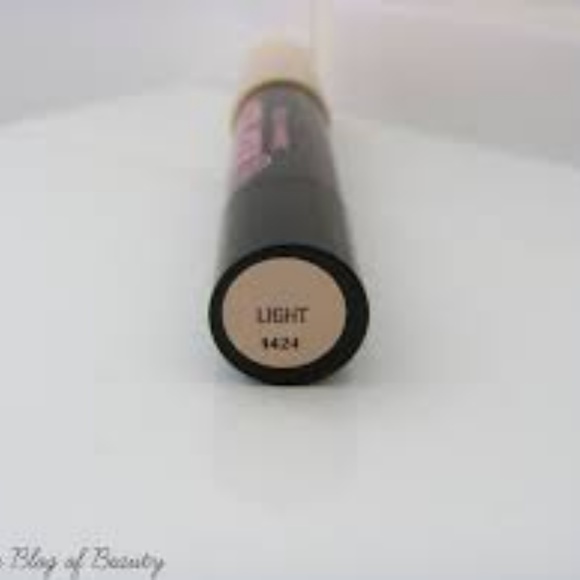 NEW/SEALED Soap & Glory Kickass Concealer - Picture 2 of 4